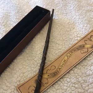 Hermione interactive wand
